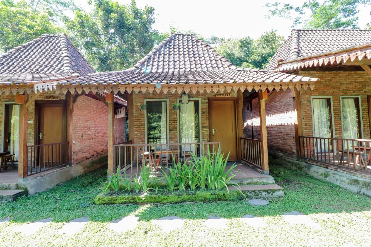 Hotel Balkondes Kenalan Magelang Exteriér fotografie